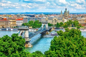 BUDAPEST - VẺ ĐẸP KIÊU SA BÊN DÒNG SÔNG DANUBE