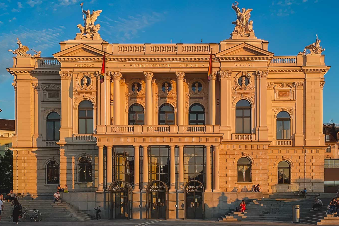 Nhà hát Opernhaus Zurich