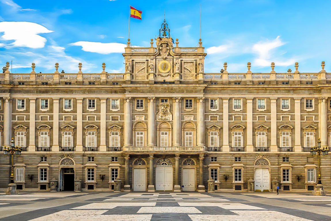 MADRID TÂY BAN NHA - TRÁI TIM CỦA XỨ SỞ BÒ TÓT