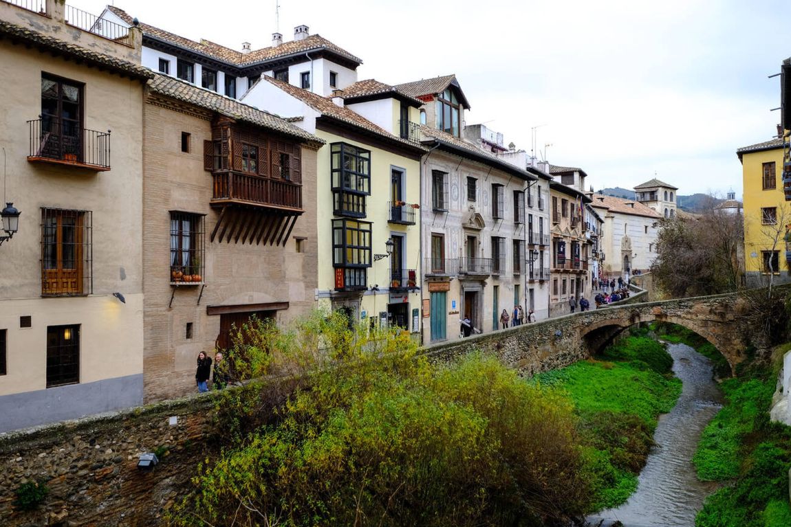 Granada Tay Ban Nha - Đường Darro