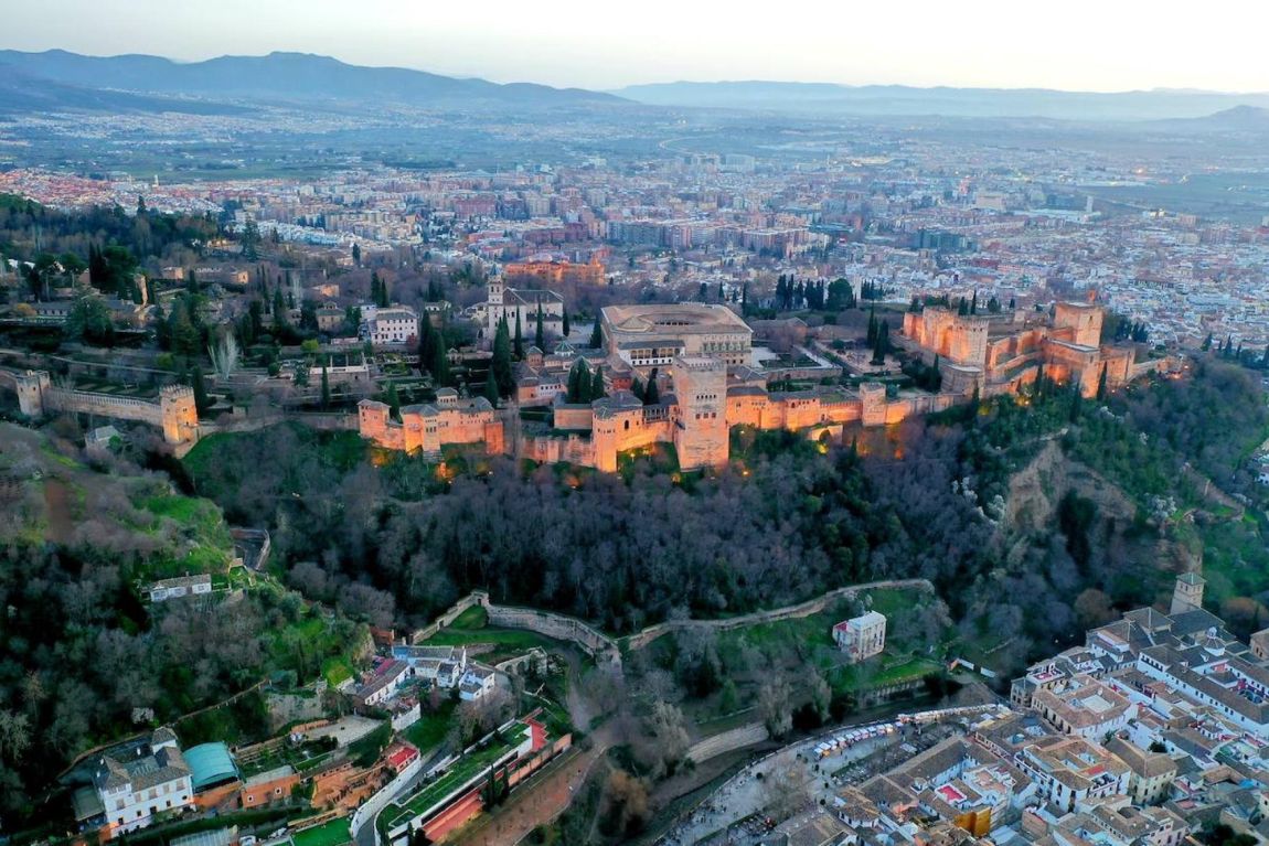 Granada Tay Ban Nha - Toàn cảnh thành phố Granada