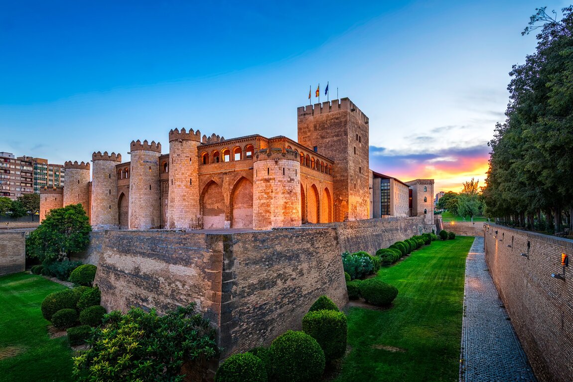 Zaragoza Tây Ban Nha - Cung điện Palacio de la Aljaferia