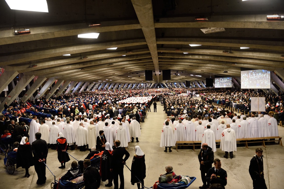 Nhà thờ Đức Mẹ Lộ Đức Ảnh 12