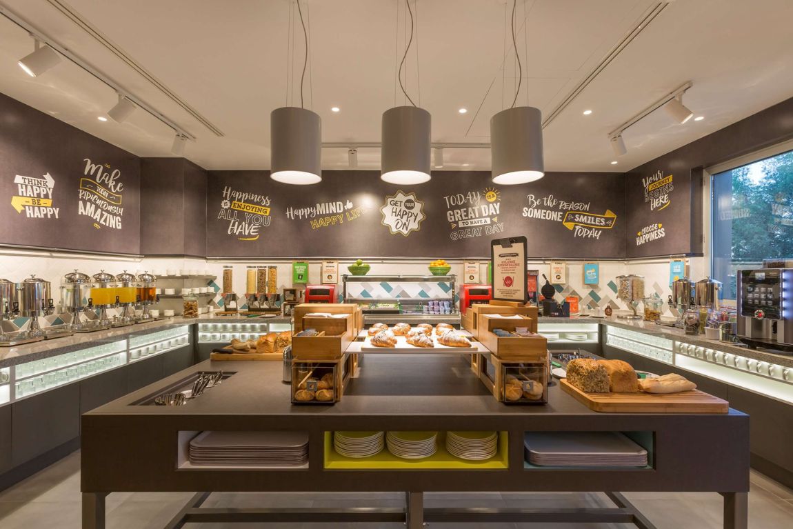 Hampton by Hilton Rome East (7)