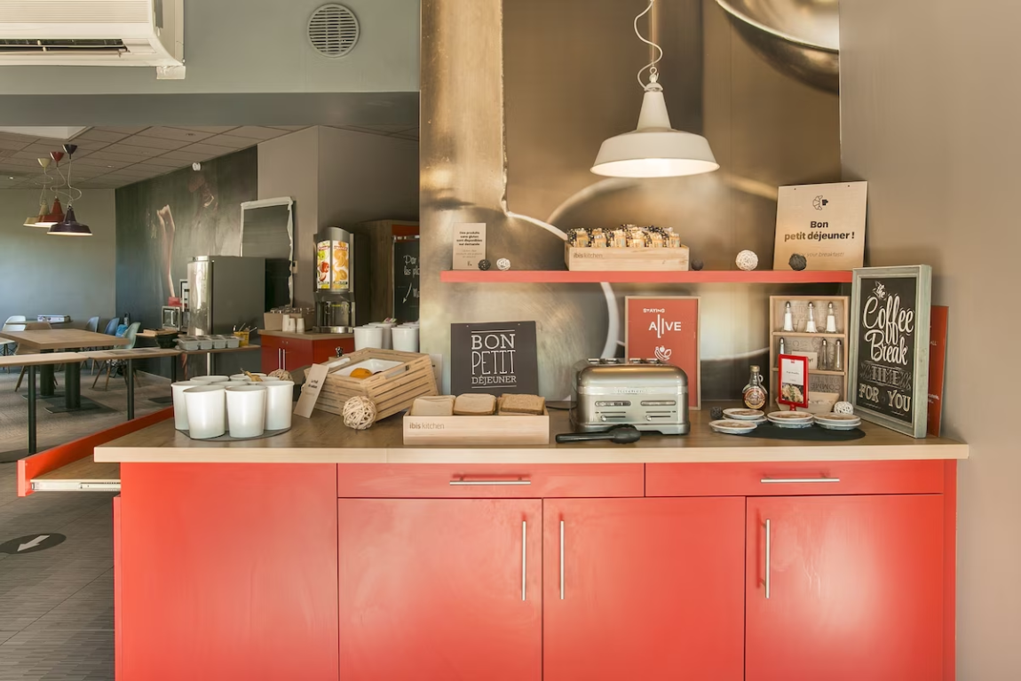 Ibis Avignon Sud (10)